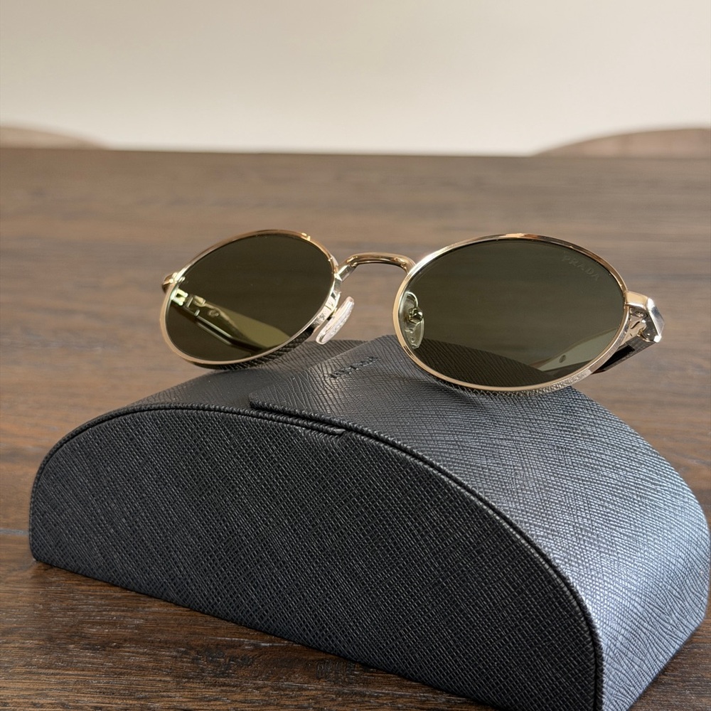 Prada 65ZS Sunglasses with Gold Frame and Green Lenses - Picture 10 of 14
